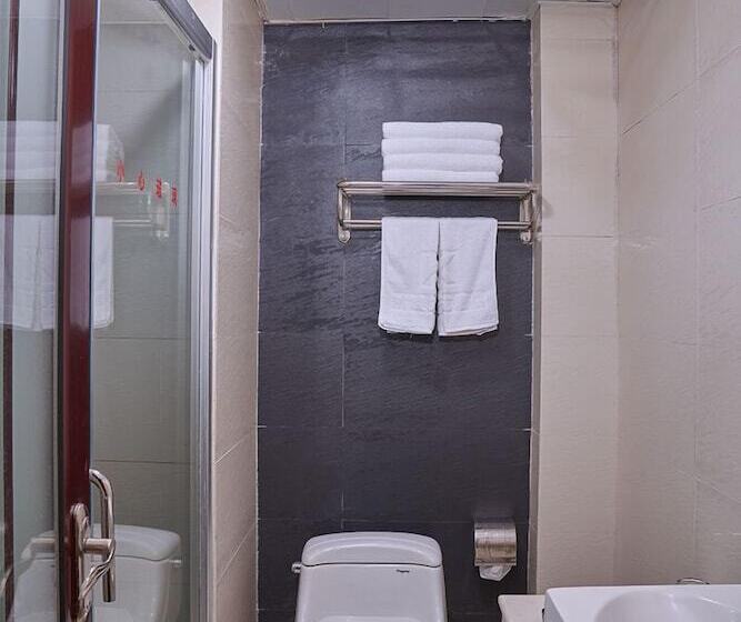 Номер Комфорт, Kaiserdom Hotel China Plaza