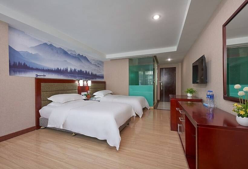 Номер бизнес-класса, Kaiserdom Hotel China Plaza