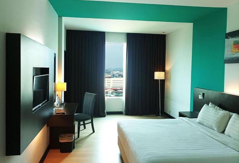 غرفة ديلوكس سرير كينج مطلة على المدينة, King S Hotel Nagoya Batam