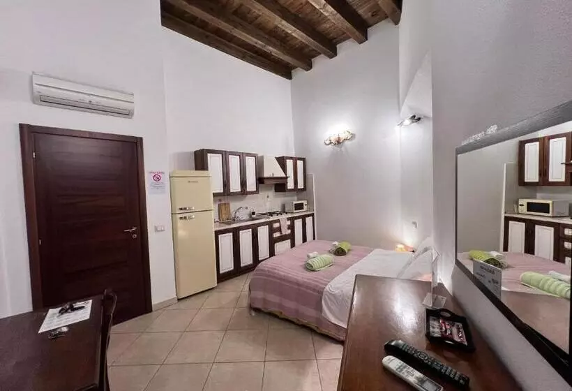 استودیوی استاندارد, L Antica Torre Caralis Holiday