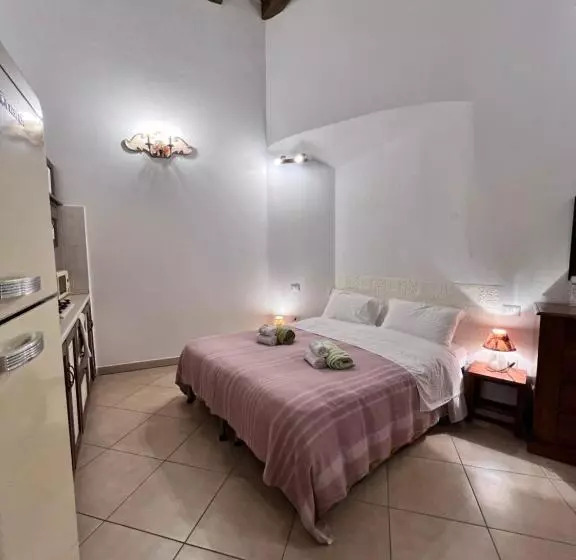 استودیوی استاندارد, L Antica Torre Caralis Holiday