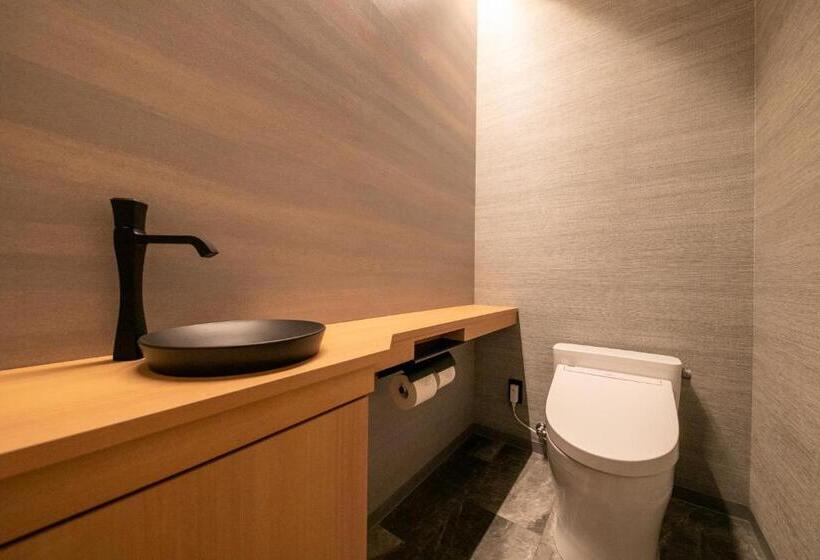 سوئیت با چشم‌انداز رودخانه, Nabeyahonkan Ryokan