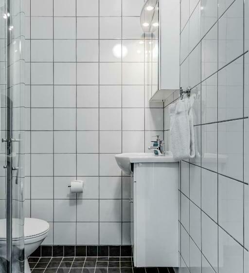 スタンダードスタジオ, Parttime Home Rotebro