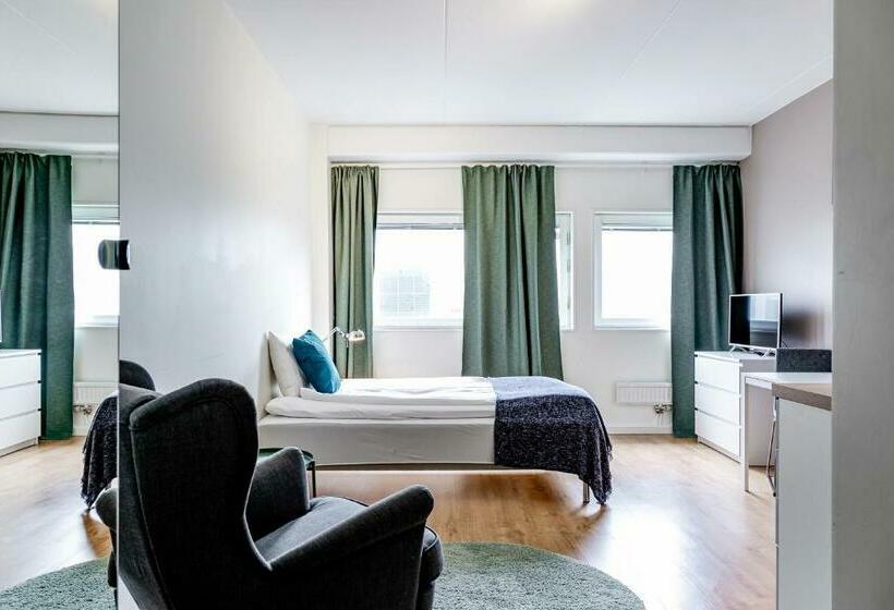 スタンダードスタジオ, Parttime Home Rotebro