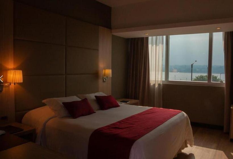 اتاق سوپریور, Savoy Hotel Encarnación