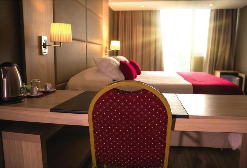 اتاق سوپریور, Savoy Hotel Encarnación