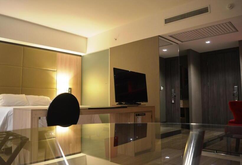 سوییت, Savoy Hotel Encarnación