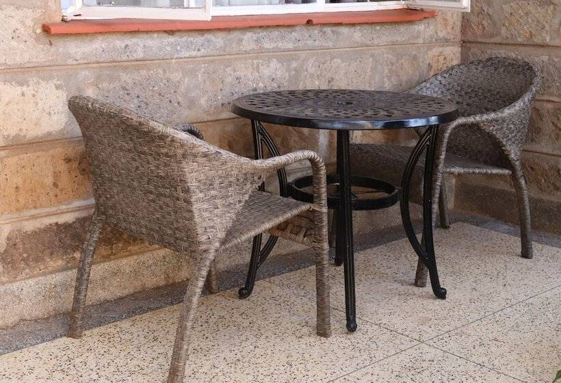 디럭스 룸, Sportsview Hotel Kasarani