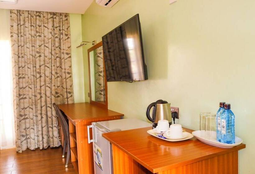 디럭스 룸, Sportsview Hotel Kasarani