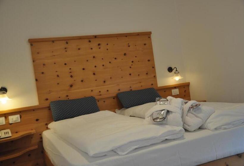 Полулюкс с Балконом, Alpenlife Hotel Someda