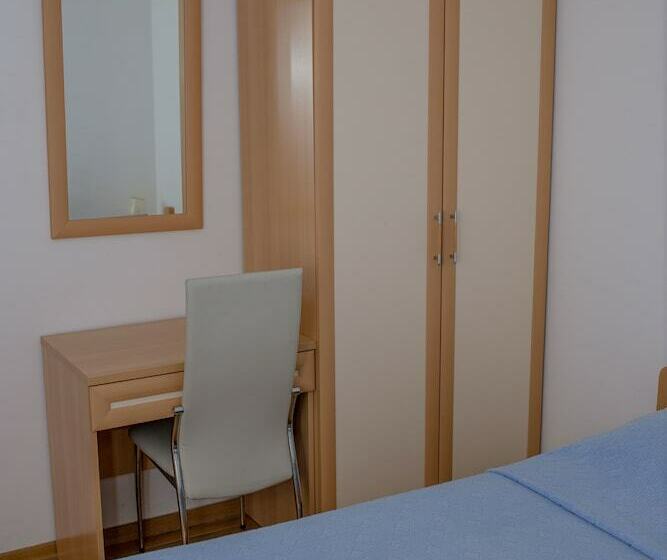 דירת 2 חדרים נוף לים, Aparthotel Marina Gromela