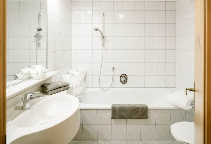 Апартаменты 1 Спальня, Appartements Spullersee