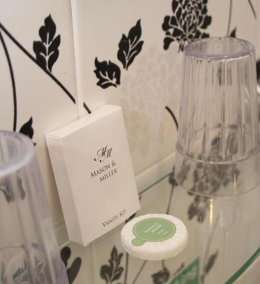 스위트, Cambridge House Room Only Accommodation For Adults