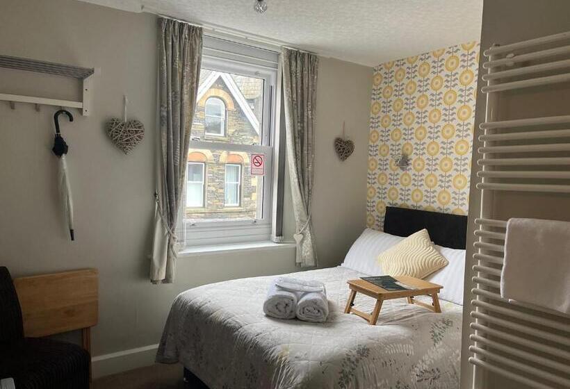 이코노미 룸, Cambridge House Room Only Accommodation For Adults