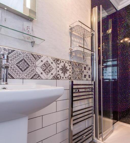 Трехместный Номер Классика, Cambridge House Room Only Accommodation For Adults