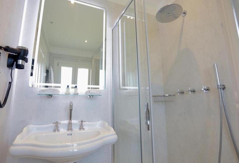 수피리어 트리플 룸, La Villetta Suite