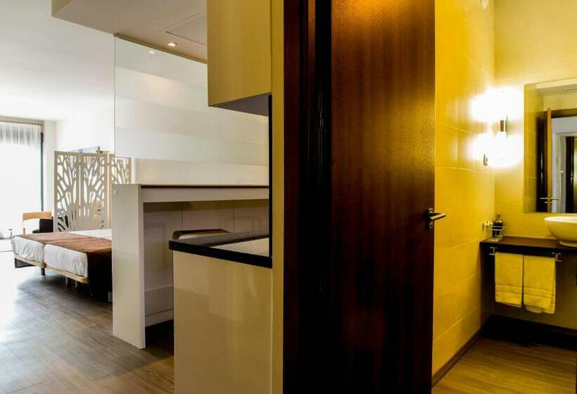 إستوديو قياسى مزودة بتراس, Bluesea Dimona Suites