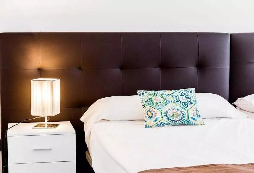 スタンダードスタジオ, Bluesea Dimona Suites