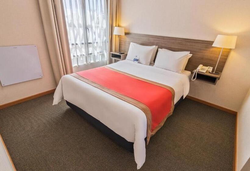 带2个卧室的套房, Geotel Calama