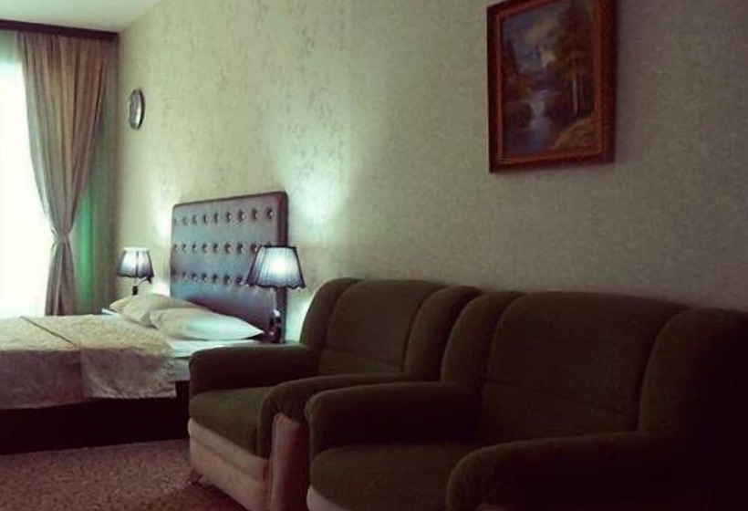 اتاق استاندارد یک نفره, Avand