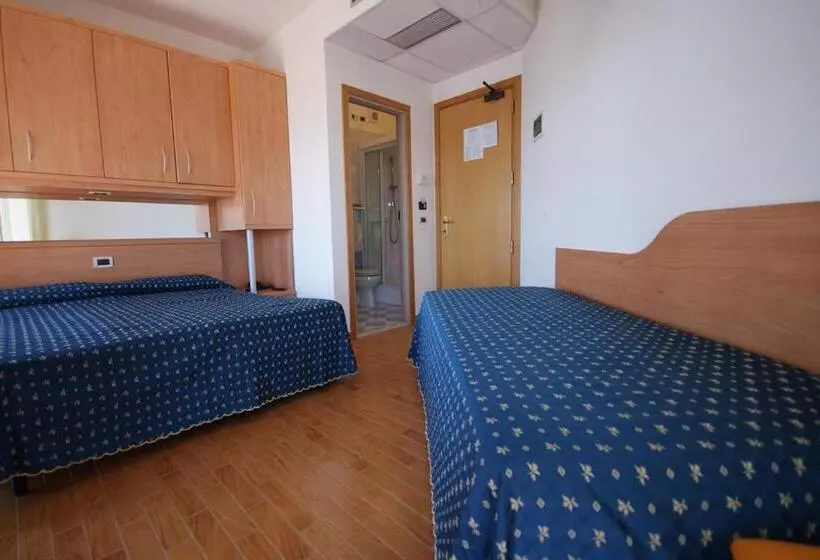 3 Bett Standardzimmer Balkon, Bellevue