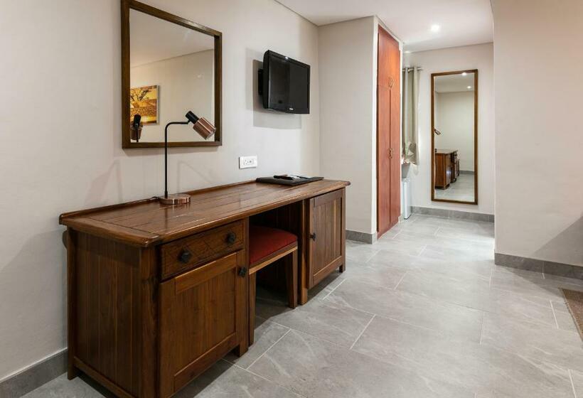 اتاق استاندارد, Cresta Jwaneng