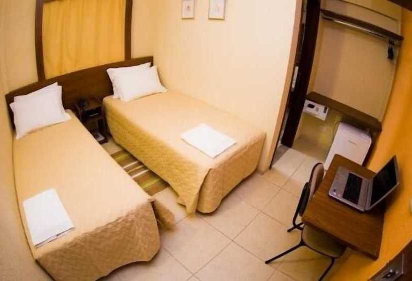 スタンダードルーム, Druds