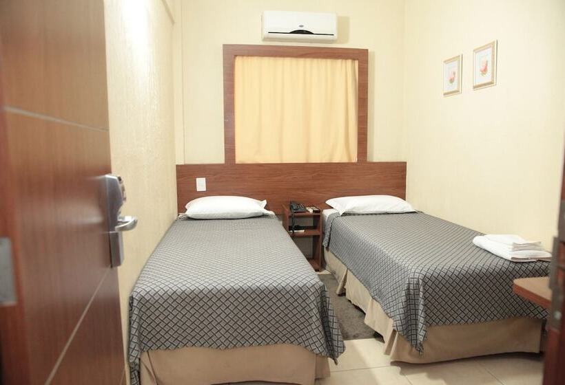 スタンダードルーム, Druds