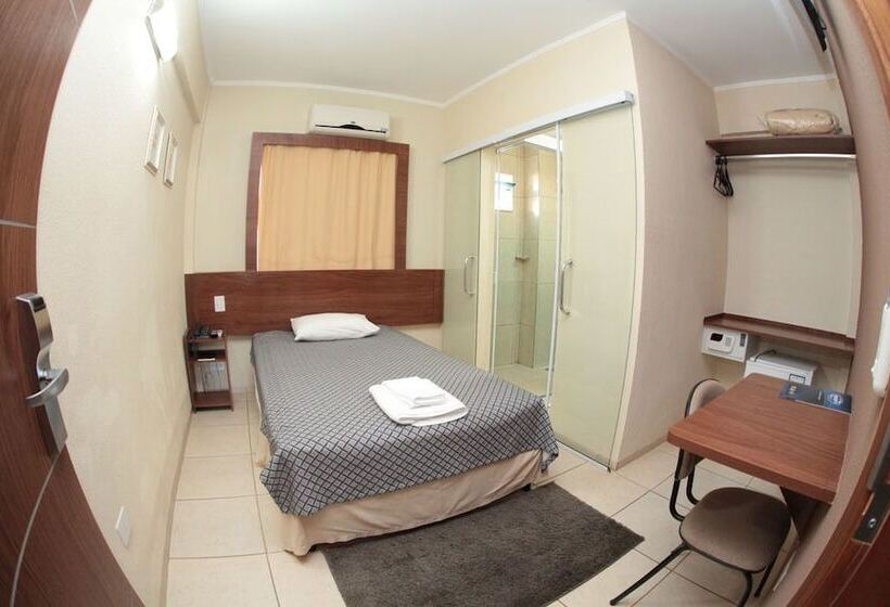 スタンダードルーム, Druds