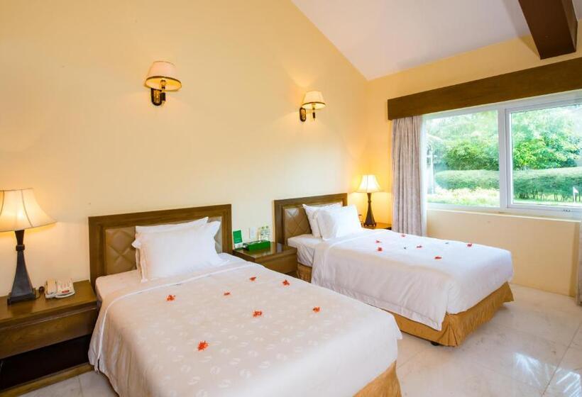 Suite, Famiana Resort & Spa Complimentary Airport Shuttle