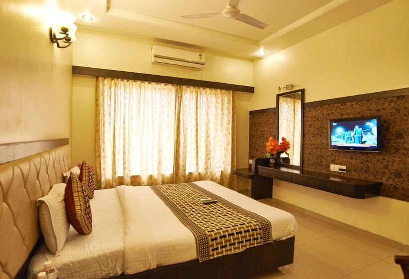 디럭스 룸, Ganpati Palace Shirdi Newly Renovated