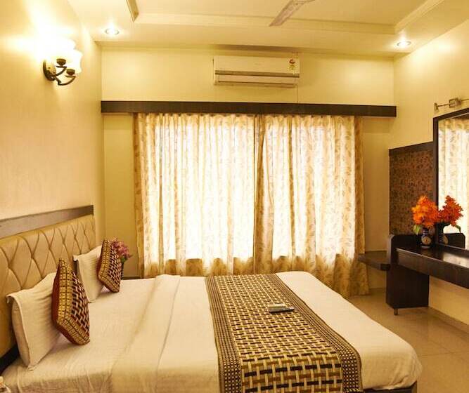 디럭스 룸, Ganpati Palace Shirdi Newly Renovated