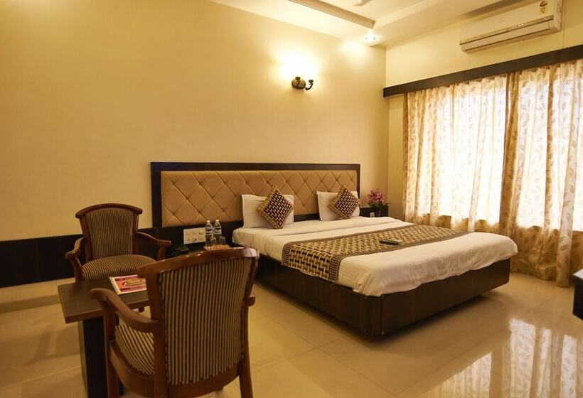 디럭스 룸, Ganpati Palace Shirdi Newly Renovated