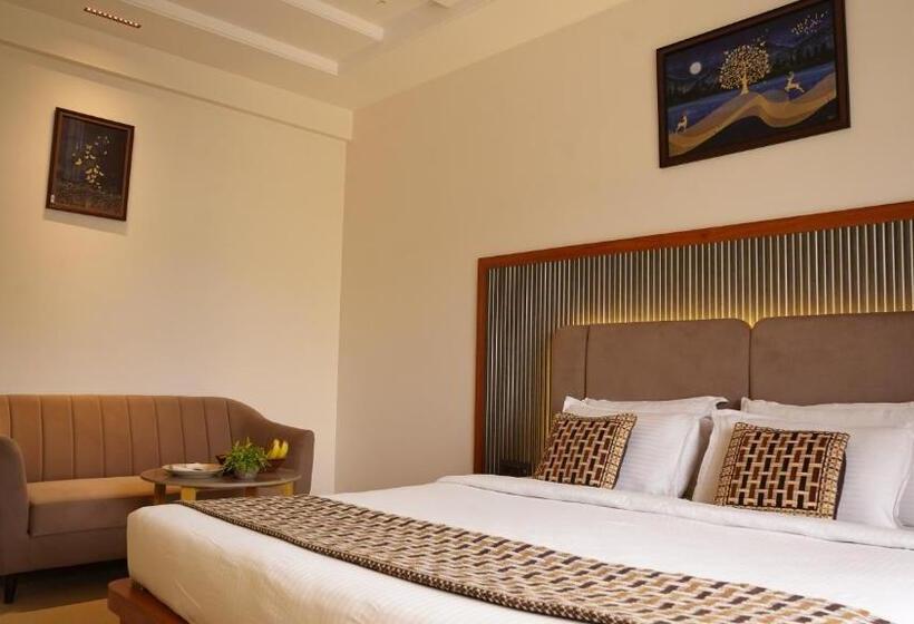 디럭스 룸, Ganpati Palace Shirdi Newly Renovated