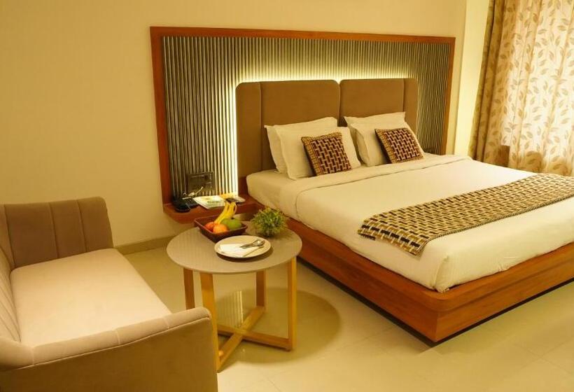 Номер Deluxe, Ganpati Palace Shirdi Newly Renovated