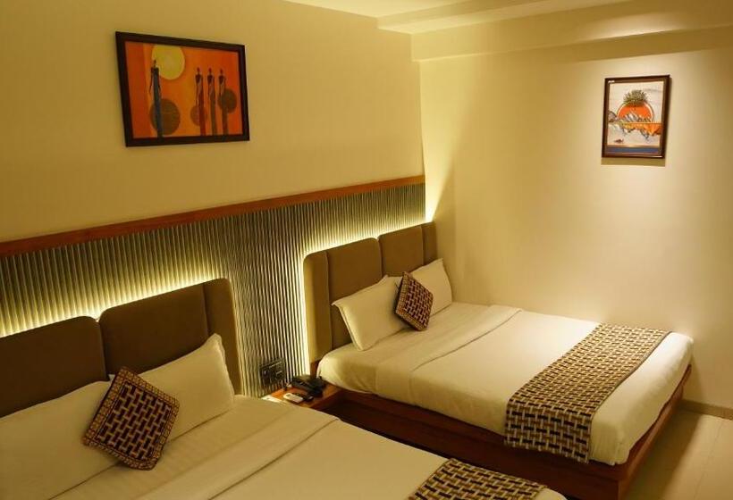4인용 스탠다드 룸, Ganpati Palace Shirdi Newly Renovated
