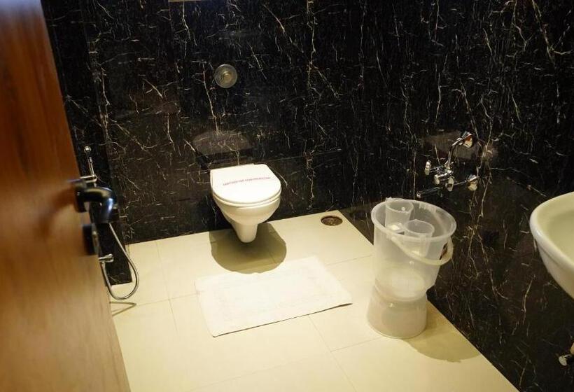 디럭스 룸, Ganpati Palace Shirdi Newly Renovated