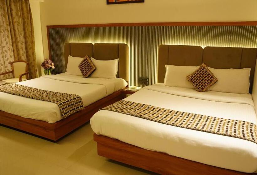 4인용 스탠다드 룸, Ganpati Palace Shirdi Newly Renovated