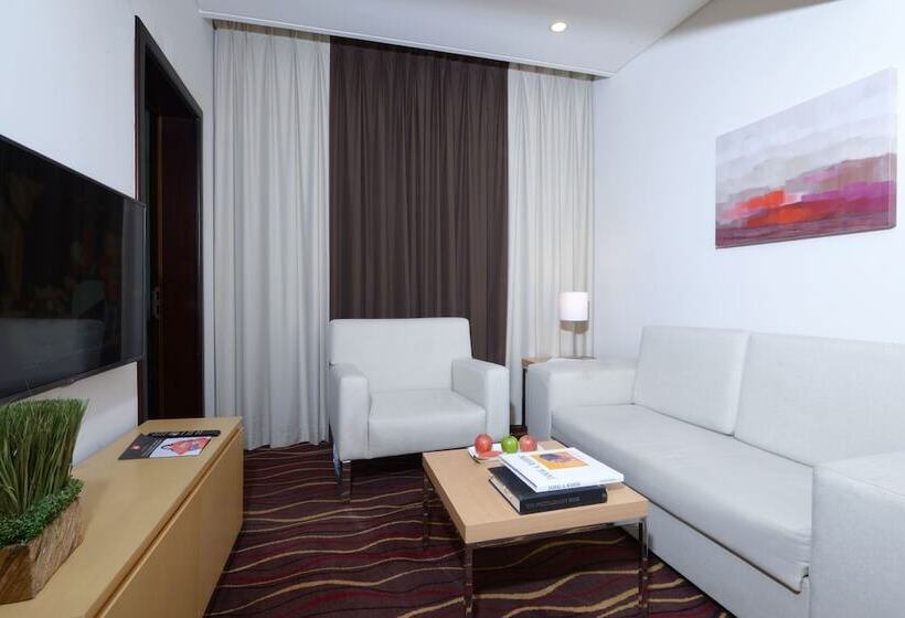 جناح, Ibis Seef Manama
