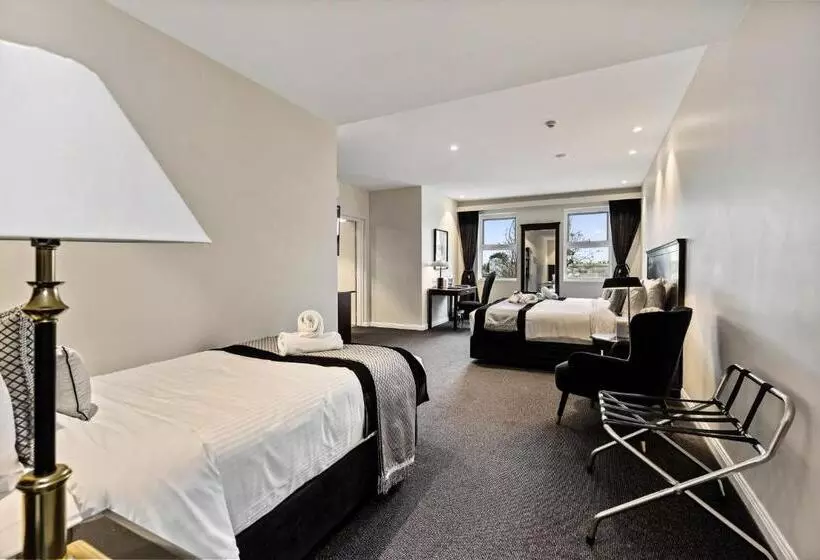 اتاق لوکس خانوادگی, International Hotel Wagga Wagga