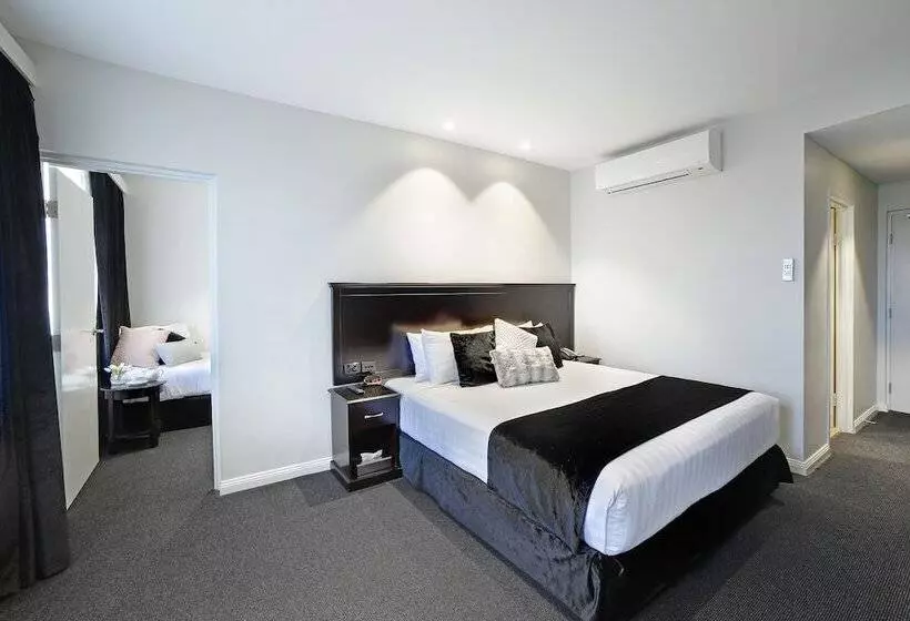 سوئیت 2 خوابه, International Hotel Wagga Wagga