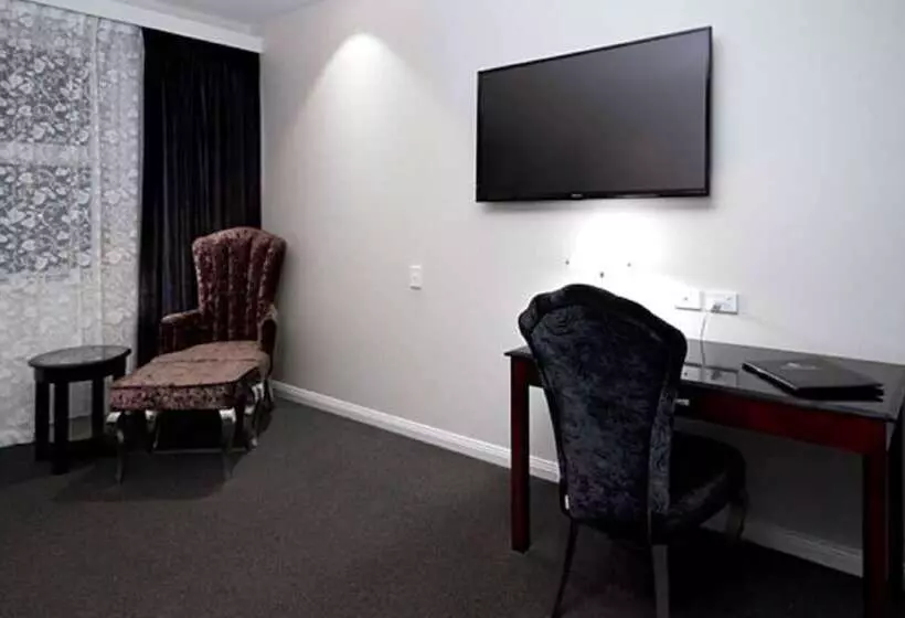 سوئیت 2 خوابه, International Hotel Wagga Wagga