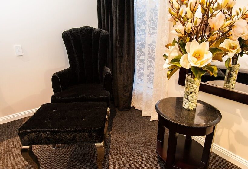 جناح غرفتين نوم, International Hotel Wagga Wagga