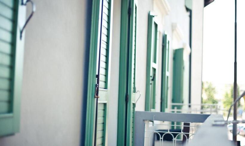 اتاق استاندارد, Suite Inn