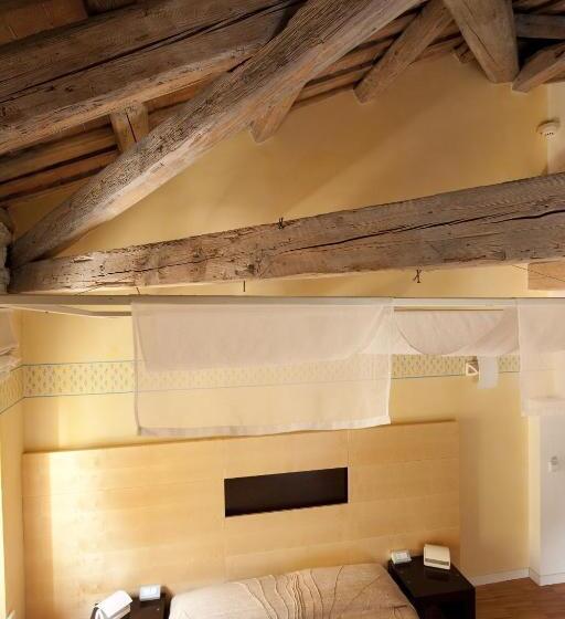 اتاق سوپریور, Suite Inn