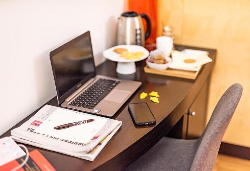 اتاق استاندارد, Suite Inn