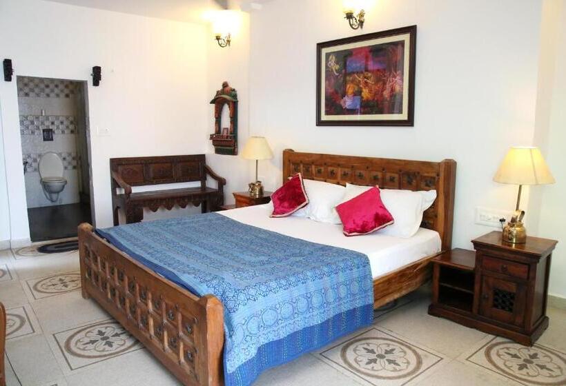 Quarto standard, Yogis Guest House