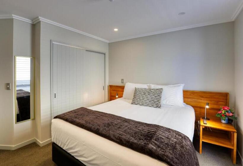 اتاق خانوادگی, Marsden Lake Resort Central Otago