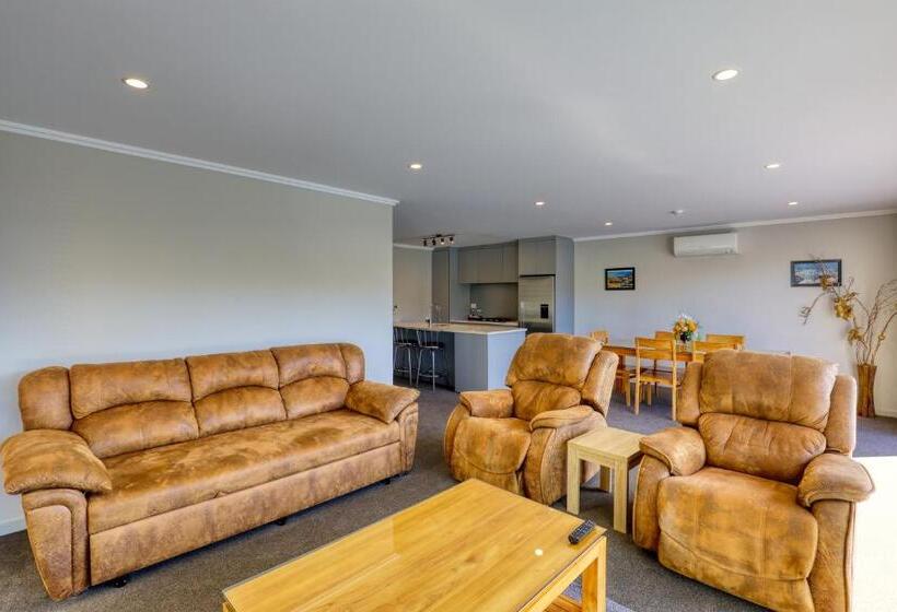 اتاق خانوادگی, Marsden Lake Resort Central Otago