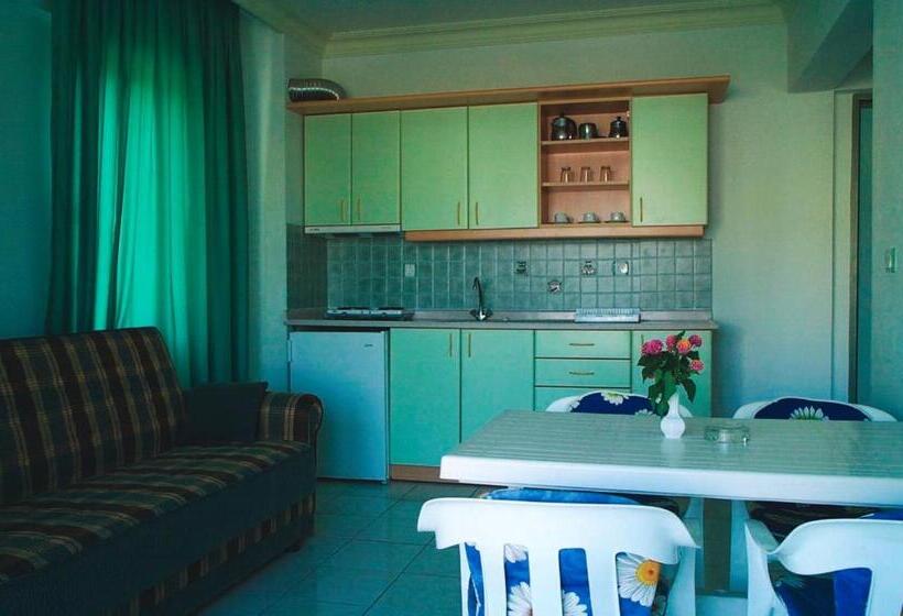 شقة غرفة واحدة, Parkmar Apart